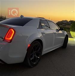كرايسلر 300